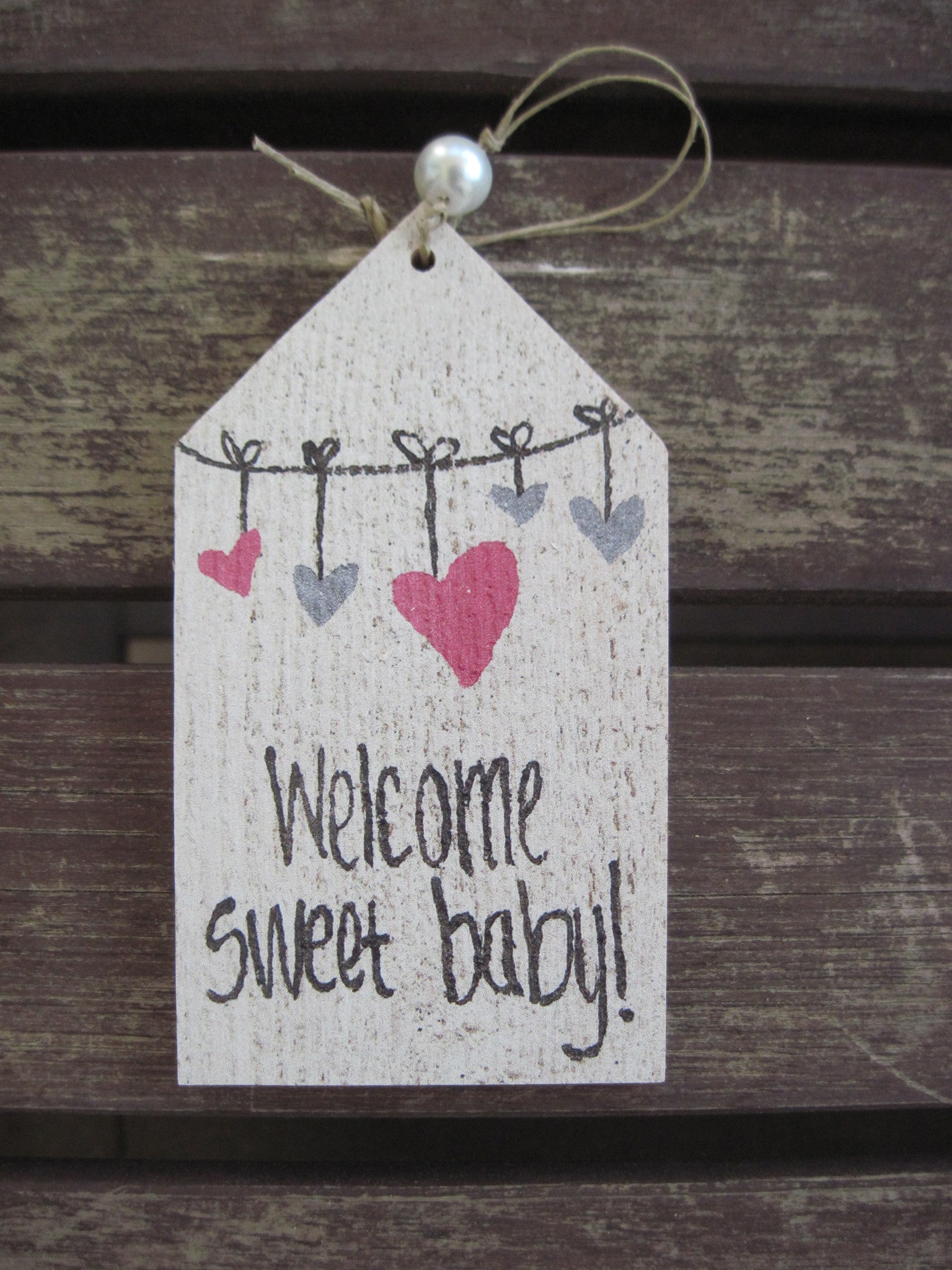 wood gift tag- sweet baby (pink heart)